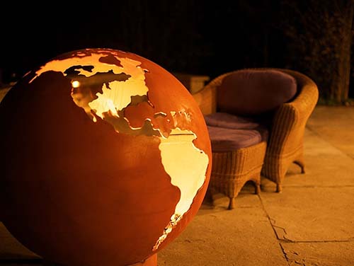 world-globe-fire-pit-gn-fb-105-corten-fire-sphere